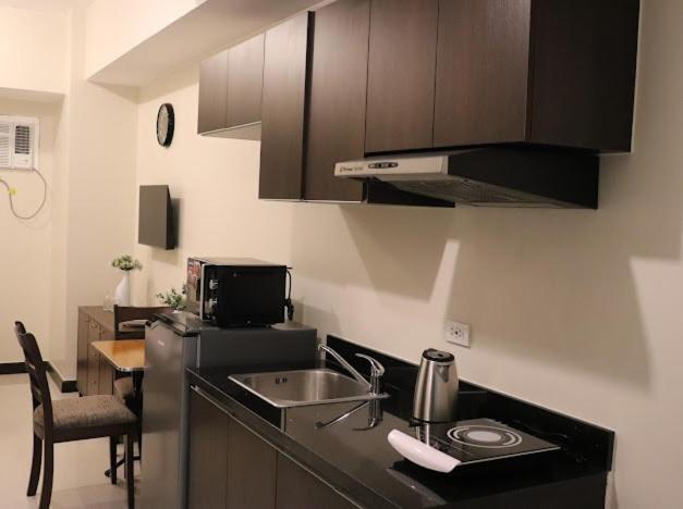 Apartment Rk Maisson Roiyale Aurora Escalades Cubao