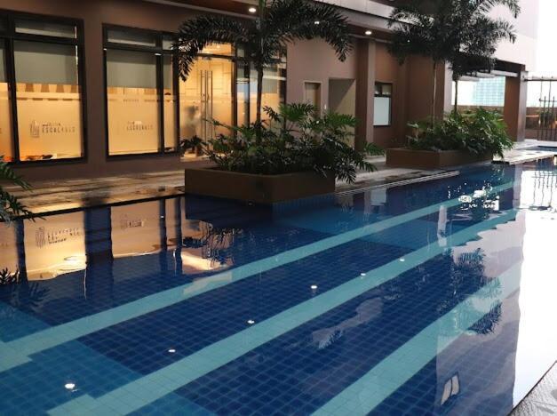 Rk Maisson Roiyale Aurora Escalades Cubao Manila